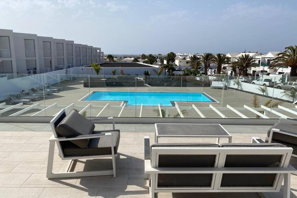 Oasis View Lanzarote Apartment Costa Teguise Luaran gambar